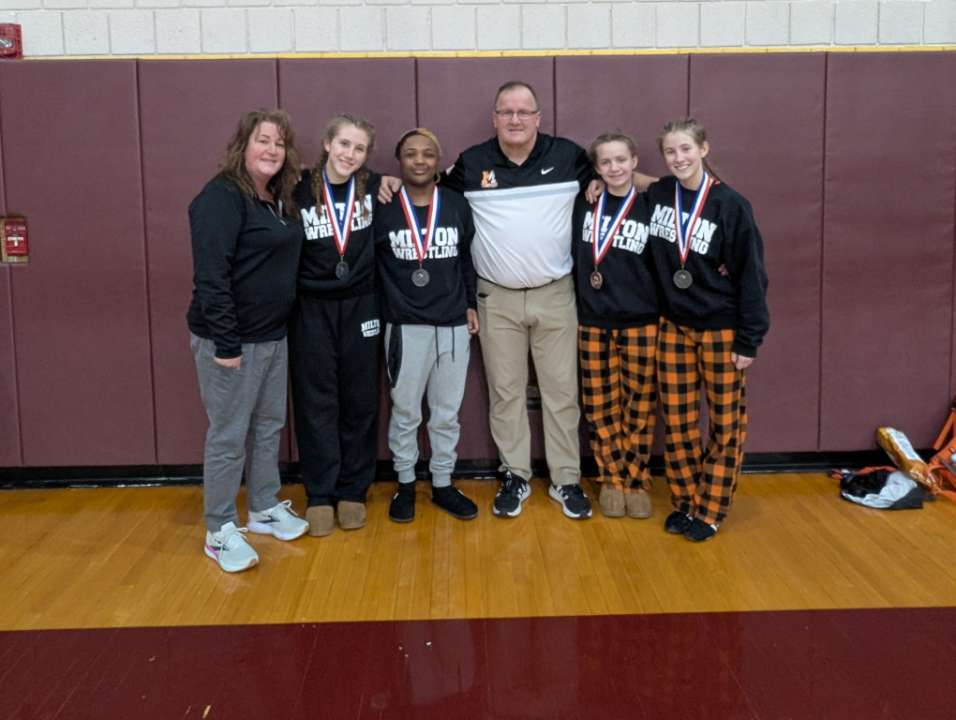 Girl wrestlers get going